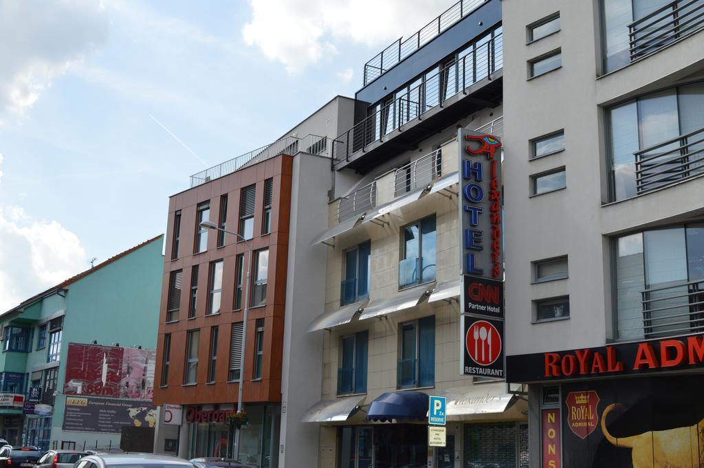 Hotel Alexander'S Nitra Exterior photo