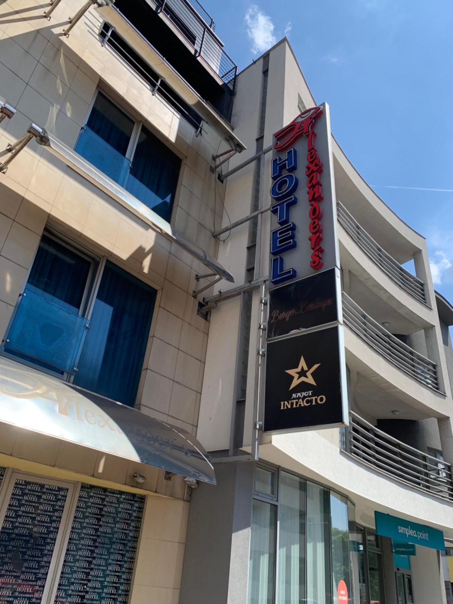 Hotel Alexander'S Nitra Exterior photo